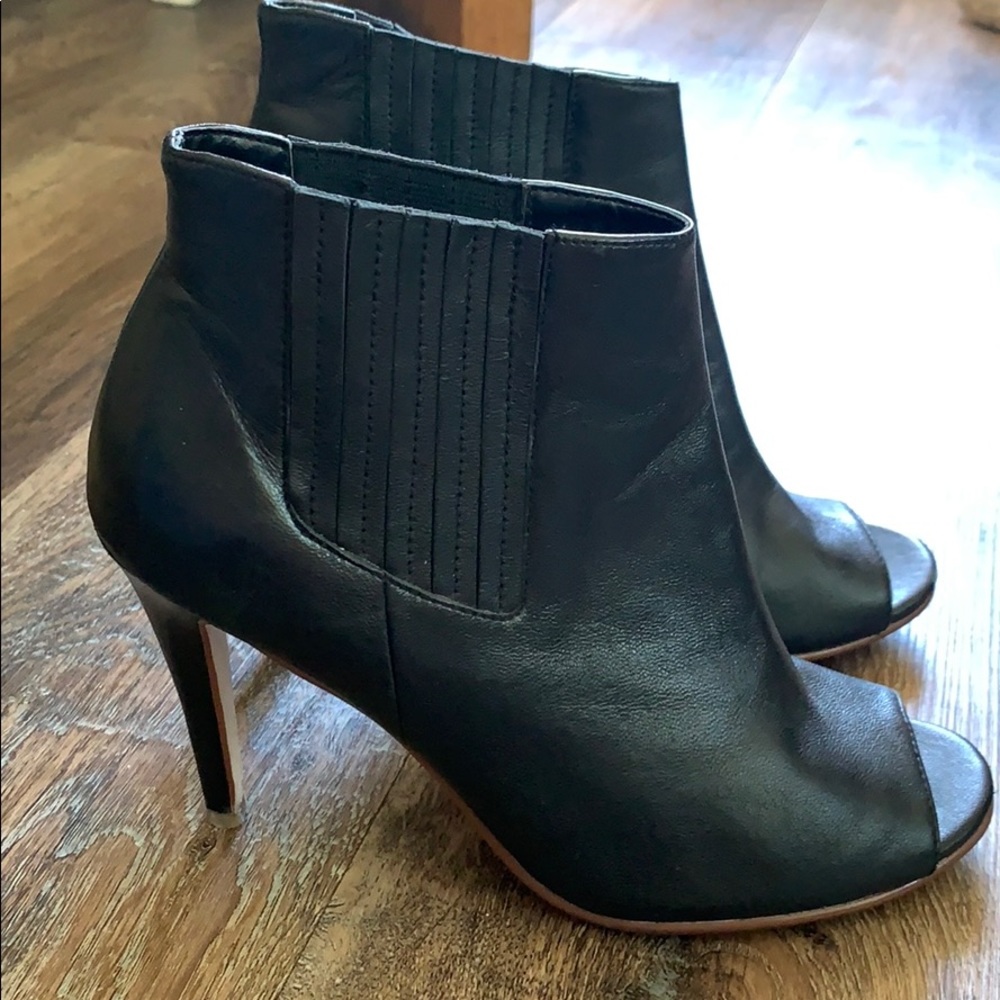 Halogen size 7.5 black peep toe heels barely worn